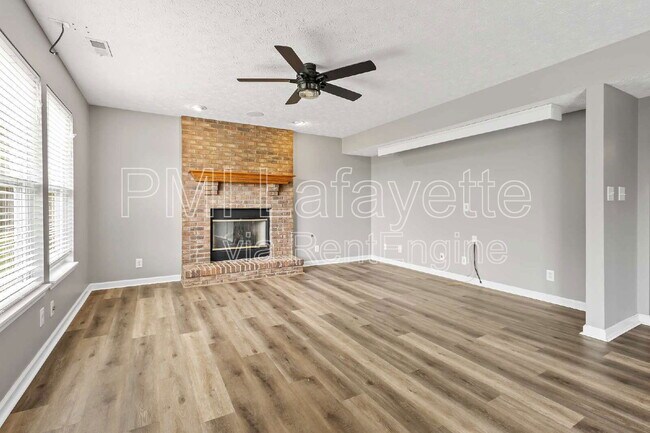 Foto del edificio - 3700 Goodall Ct