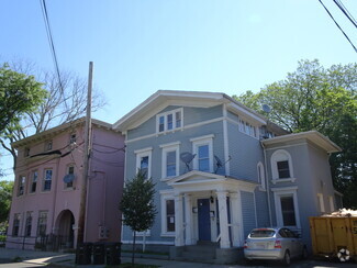 Building Photo - 171 Olive St