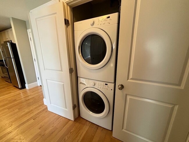 Interior Photo - 130 Cabot