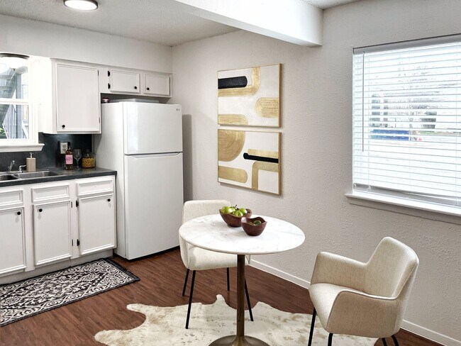 Foto del edificio - Central One Bedroom close to Downtown