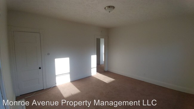 Building Photo - 954 Monroe Ave