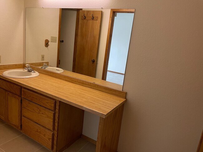 Foto del edificio - 1Bed/1Bath Apartment