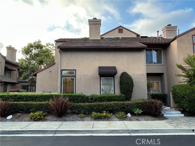 Building Photo - 11 Baycrest Pl