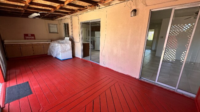 Foto del edificio - 4640 Clairemont Dr