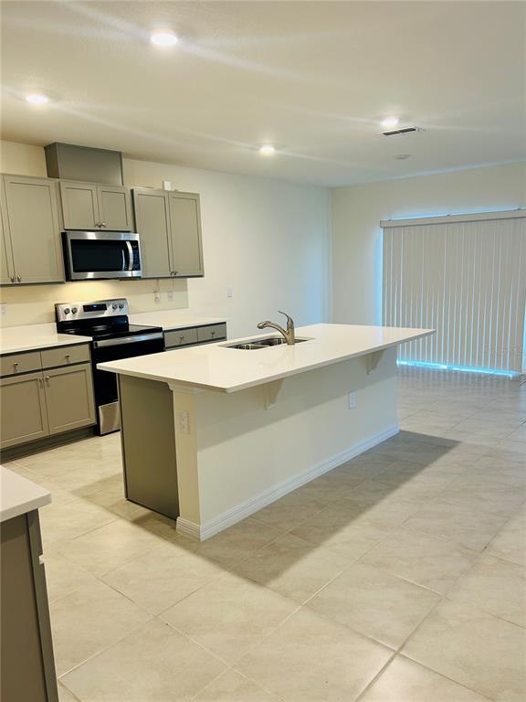 Foto del edificio - 1225 Lilac Ln