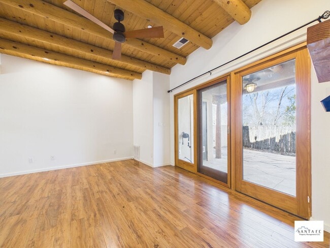 Building Photo - Two Level Townhouse Available February 1, 2026