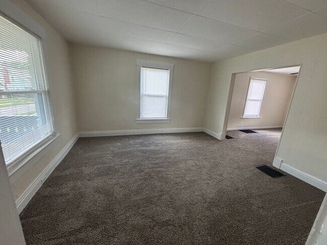 Foto del edificio - Newly Renovated Three Bedroom House