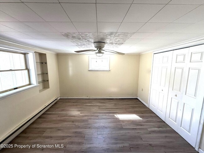 Building Photo - 647 Laurel St