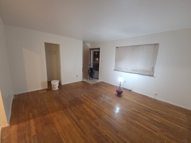 Building Photo - 1633 Garman Rd