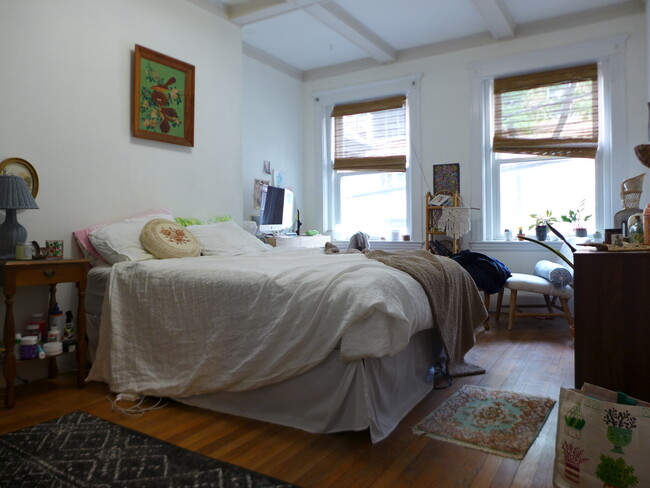 Foto del edificio - 120 Fuller St