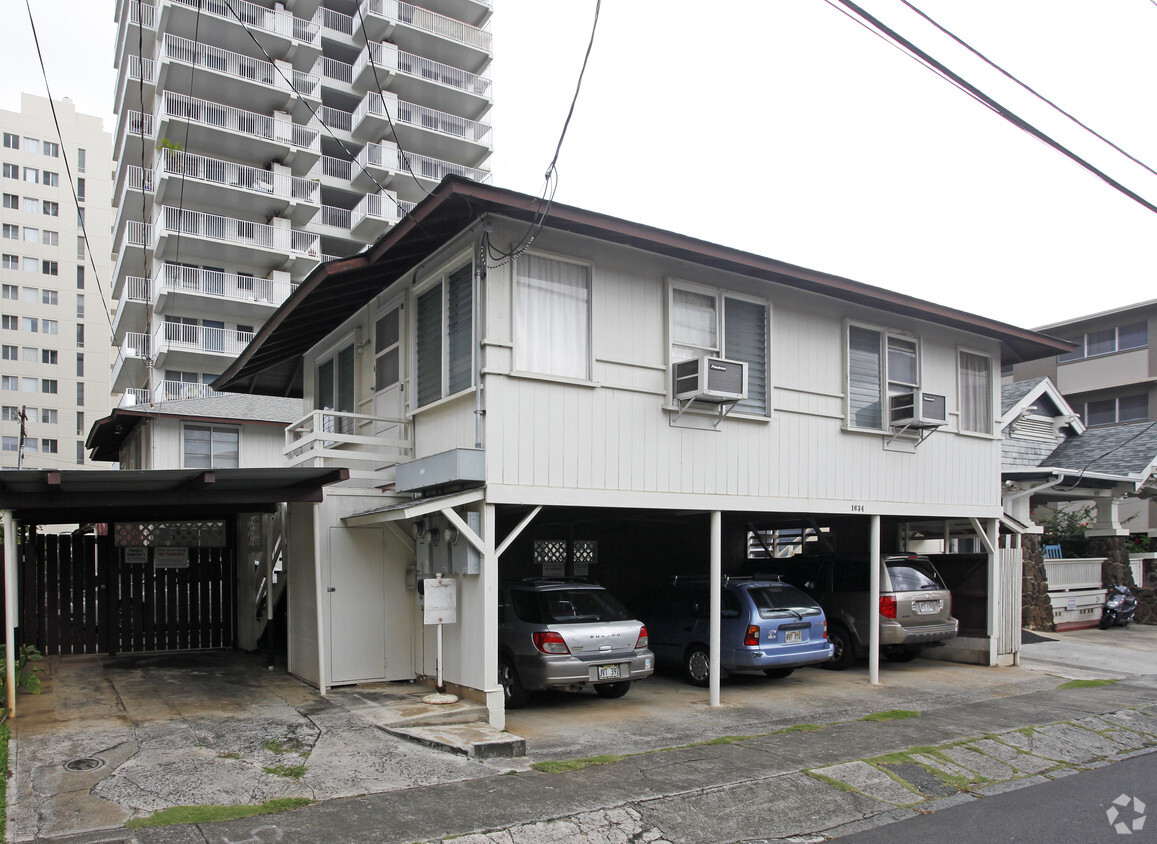 Building Photo - 1634 Clark St