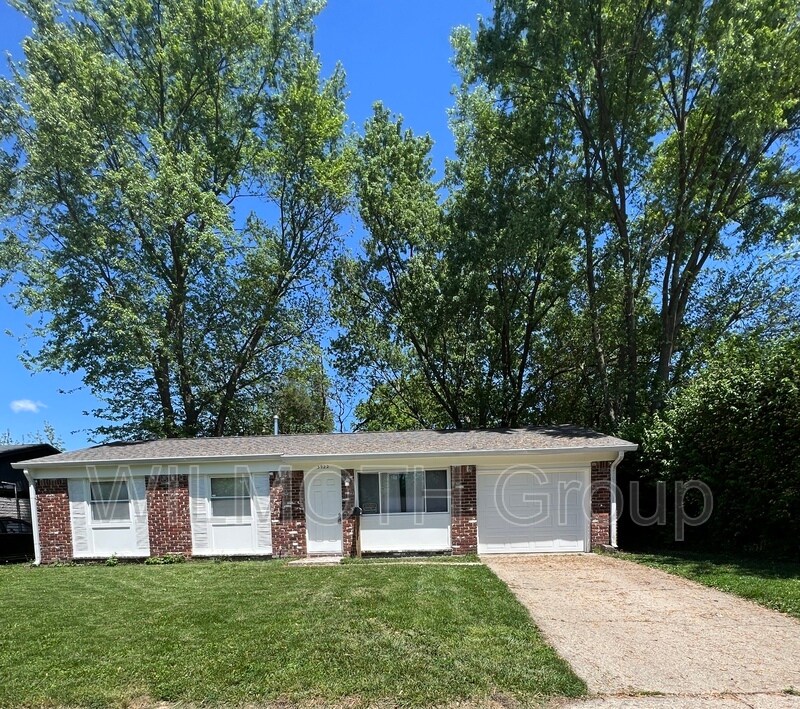 Primary Photo - 5922 Falcon Ln