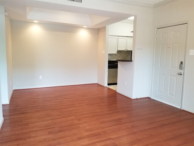 Foto del edificio - 4041 Drake St