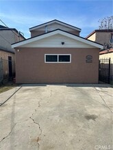 Building Photo - 9707 Bandera St