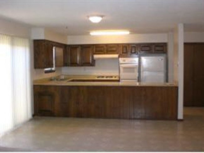 Building Photo - 2905 Palo Verde Dr NE