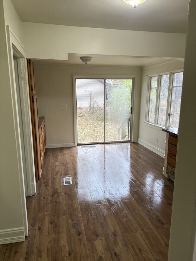 Foto del edificio - 2414 Mallery St