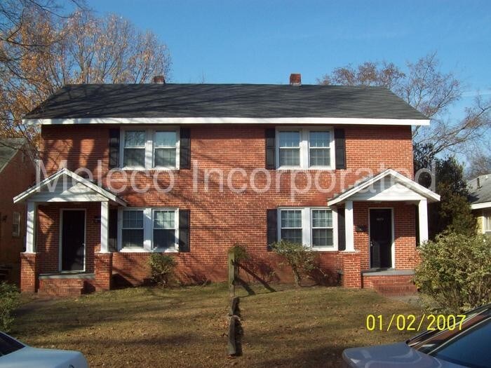 Primary Photo - 1025 Washington St