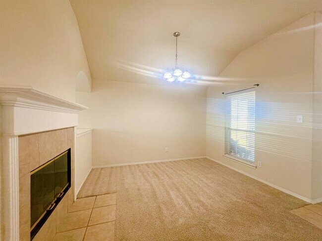 Building Photo - 6015 Ida Rose Ct