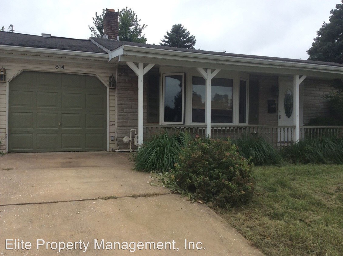 Primary Photo - 3 br, 1 bath House - 814 Fireside Rd.