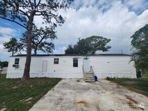 Building Photo - 5463 Mobilaire Dr