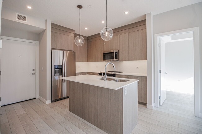 Building Photo - 6 Merganser Dr W