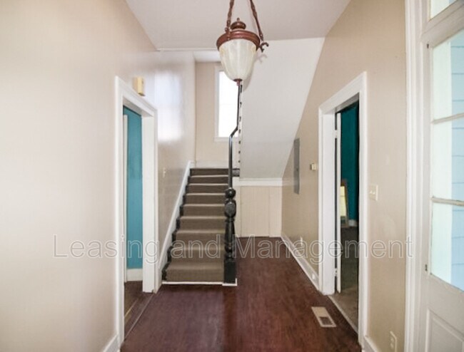 Building Photo - 294 Sumter St