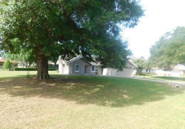 Building Photo - 7448 SW 102nd Pl