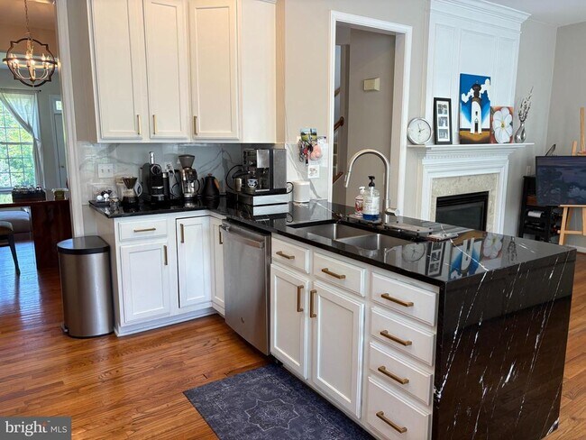 Foto del edificio - 45792 Shagbark Terrace
