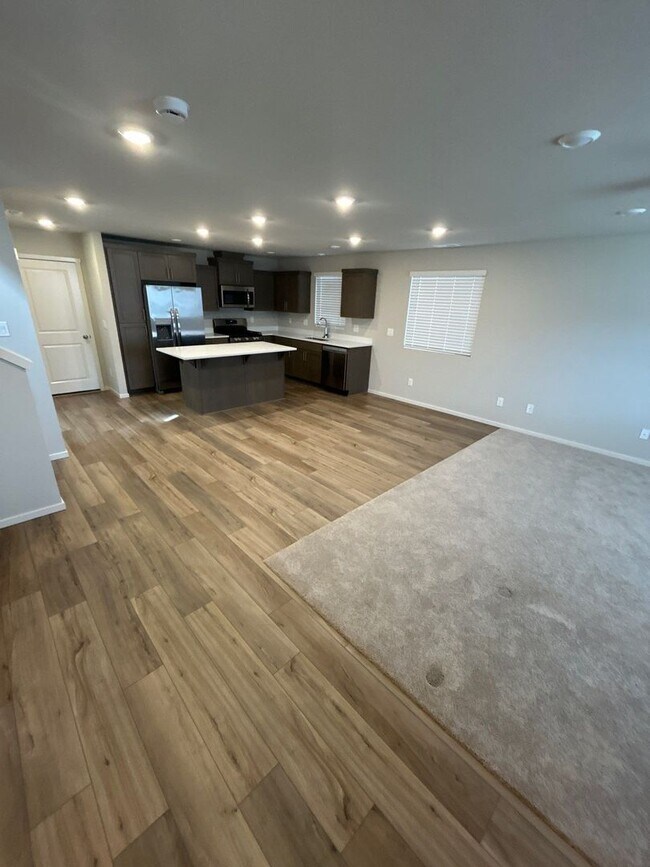 Foto del edificio - 610 Pickering Ln
