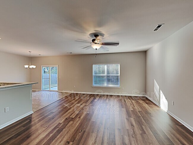 Foto del edificio - 440 Delmont Dr