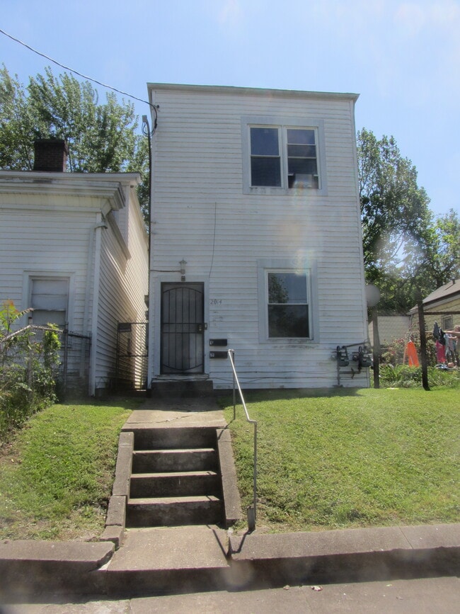 Building Photo - 2014 W Main St