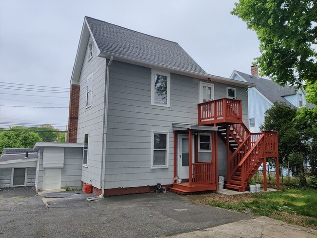 Building Photo - 141 Hawkins St