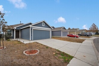 Building Photo - 10018 Braun Crst