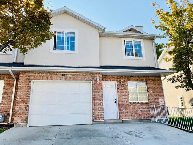 Photo - 428 E Park Oak Pl Townhome