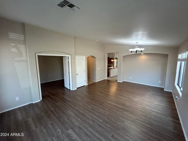 Building Photo - 3002 W Rapalo Rd