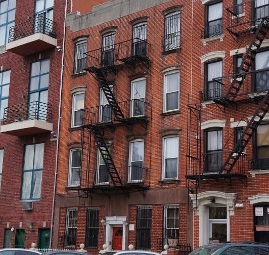 Primary Photo - 147 Leonard St
