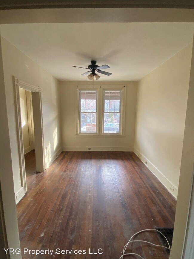 Building Photo - 5 br, 1 bath House - 582 North Plum Street