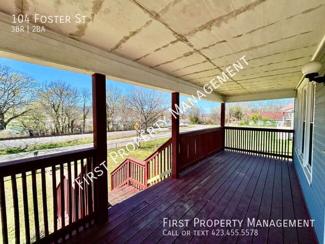 Building Photo - 104 Foster St