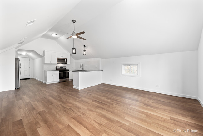 Building Photo - 544 Hainesville Rd