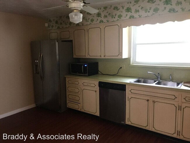 Foto del edificio - 4 br, 2.5 bath House - 1131 Jamaica Road East