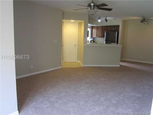 Foto principal - 3460 Pinewalk Dr N