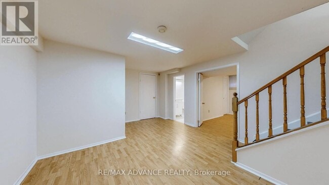Building Photo - 49 Havenview Rd
