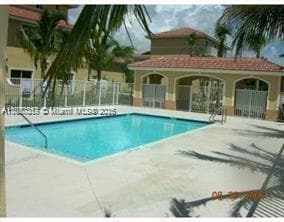 Foto del edificio - 2168 NE 167th St