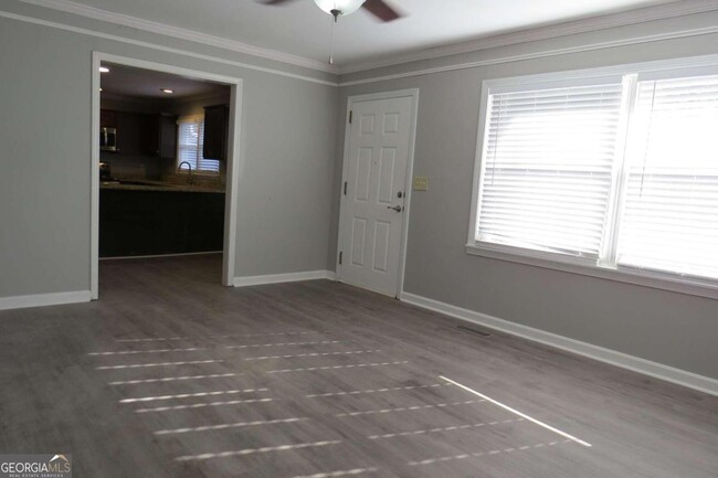Building Photo - 2033 Univeter Rd