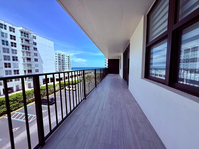 Building Photo - 3460 S Ocean Blvd