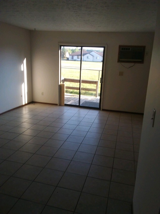 2350 Ansley St, Alliance, OH 44601 Townhome Rentals in Alliance OH