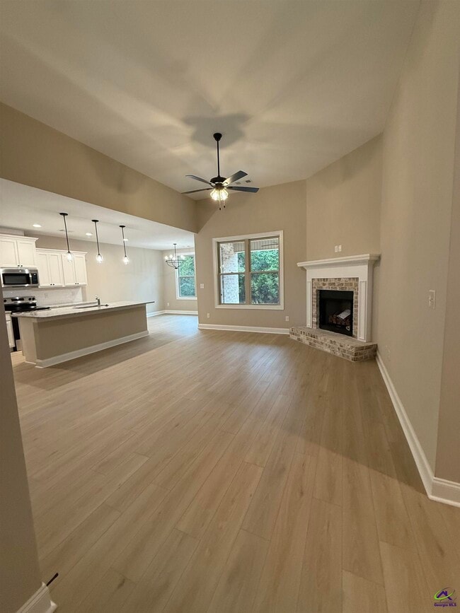 Foto del edificio - 414 Colt Ct