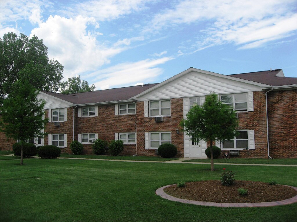 Foto principal - 1701 E Florida Ave