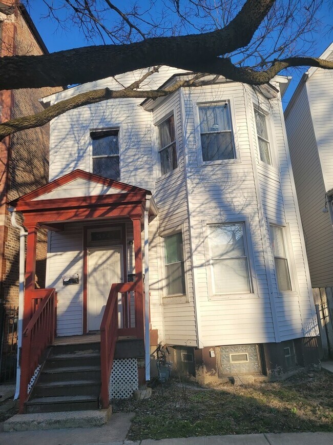 Building Photo - 5249 S Hermitage Ave