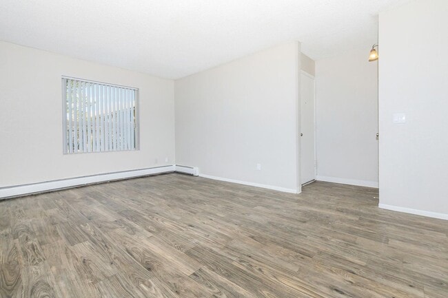 Photo - Aspen Leaf Apartments